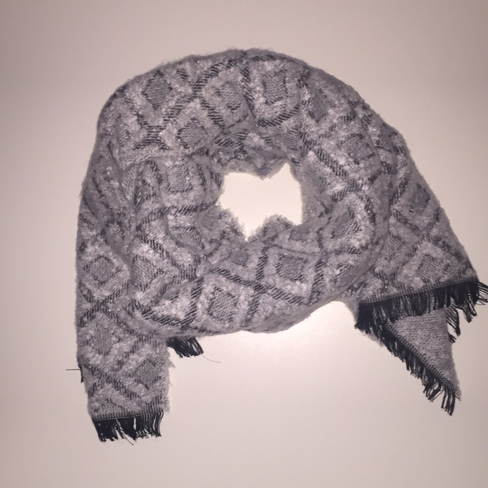 Like Wool Scarf
